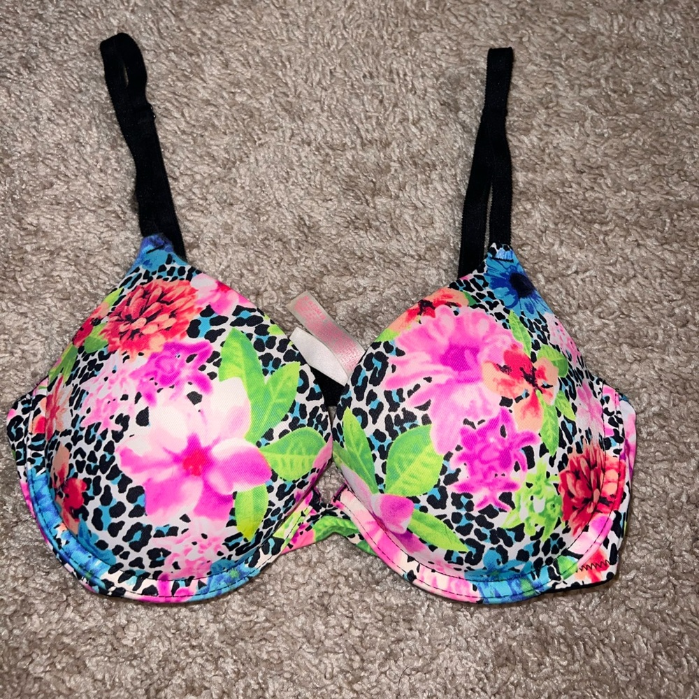 VS Bra